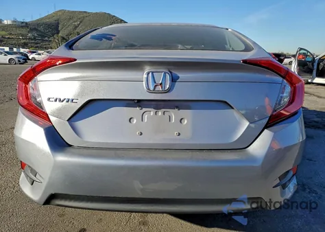 2018 Honda Civic Lx из США, поврежденный, VIN 2HGFC2F56JH577971